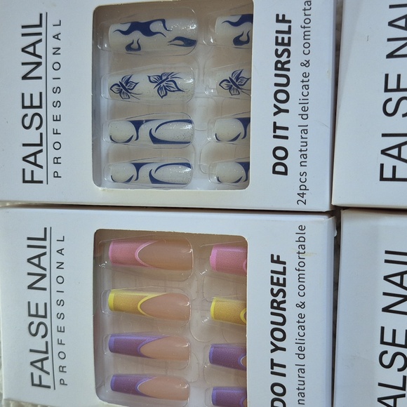 Colorful False Nail Set - Picture 2 of 4